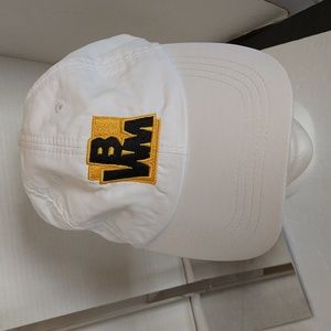 VGUC. Men's baseball cap with the insignia of BWM.